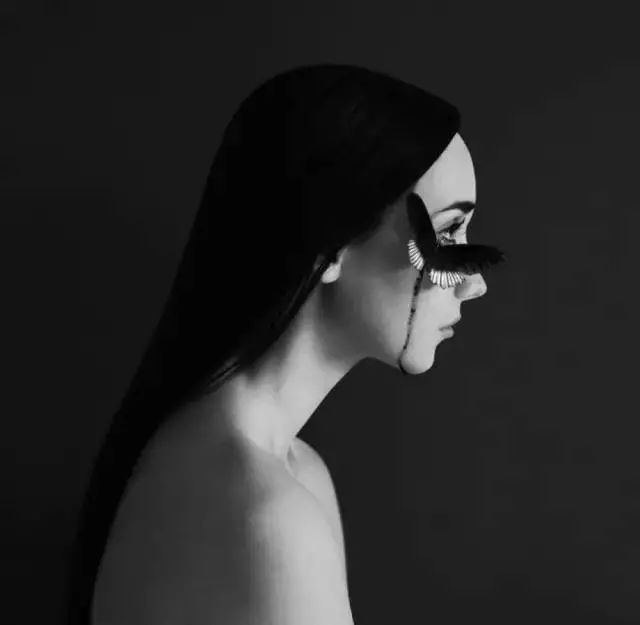 艺术资讯 | Noell S. Oszvald的迷思和解读